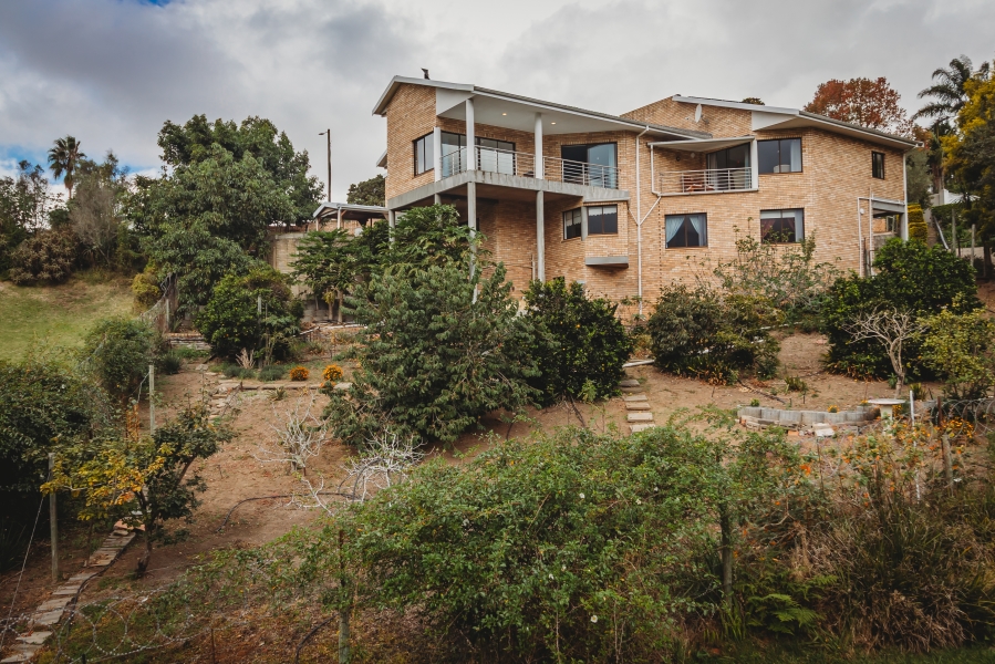 4 Bedroom Property for Sale in Bergsig Western Cape
